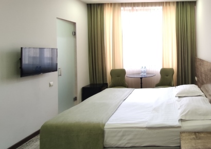 Economy Triple Room at Regard Hotel